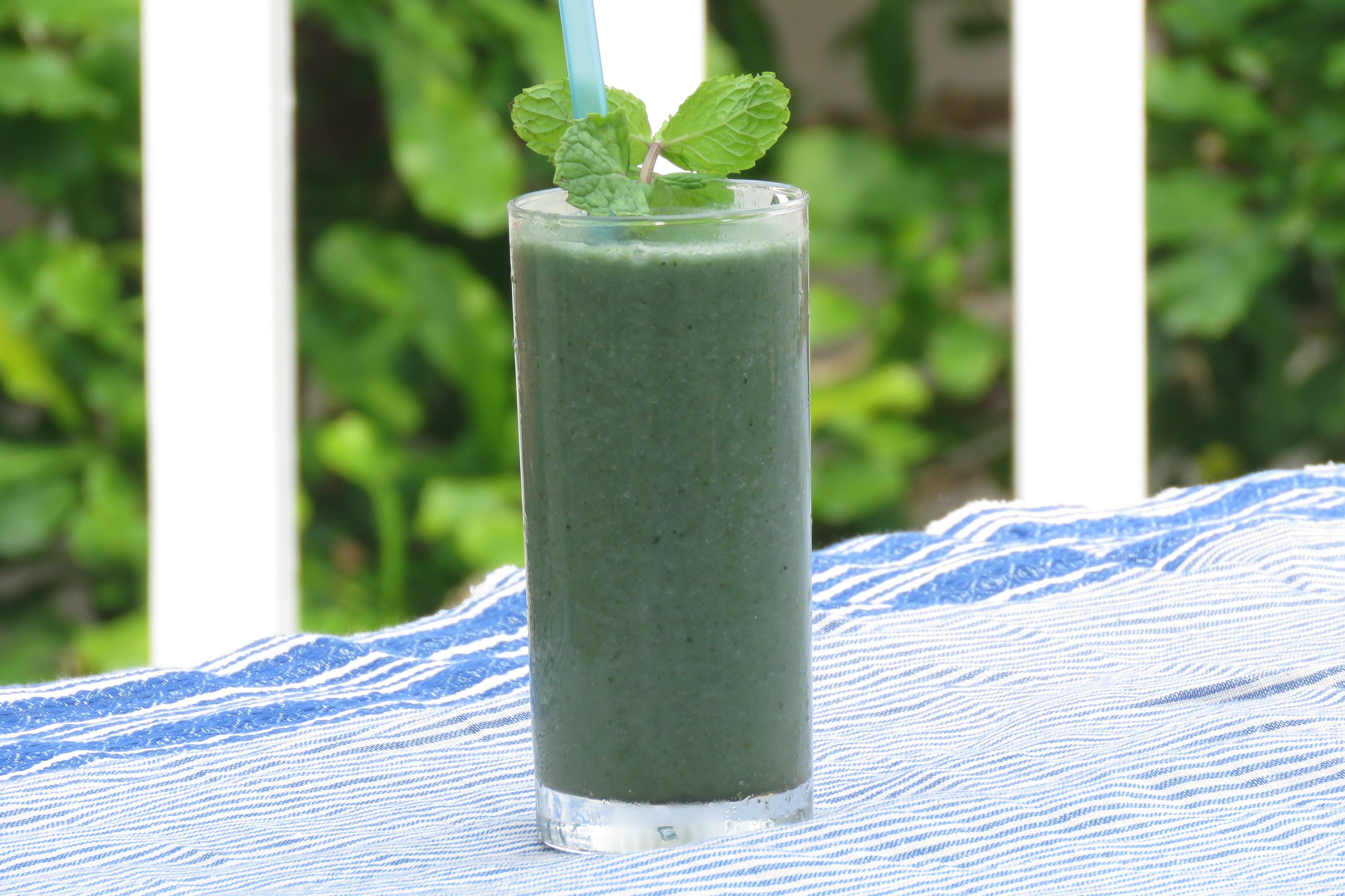 Mint Camu Camu Smoothie